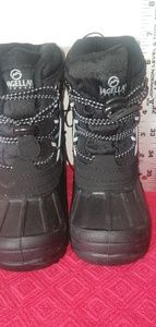 Magellan Snow Boots New With Tags